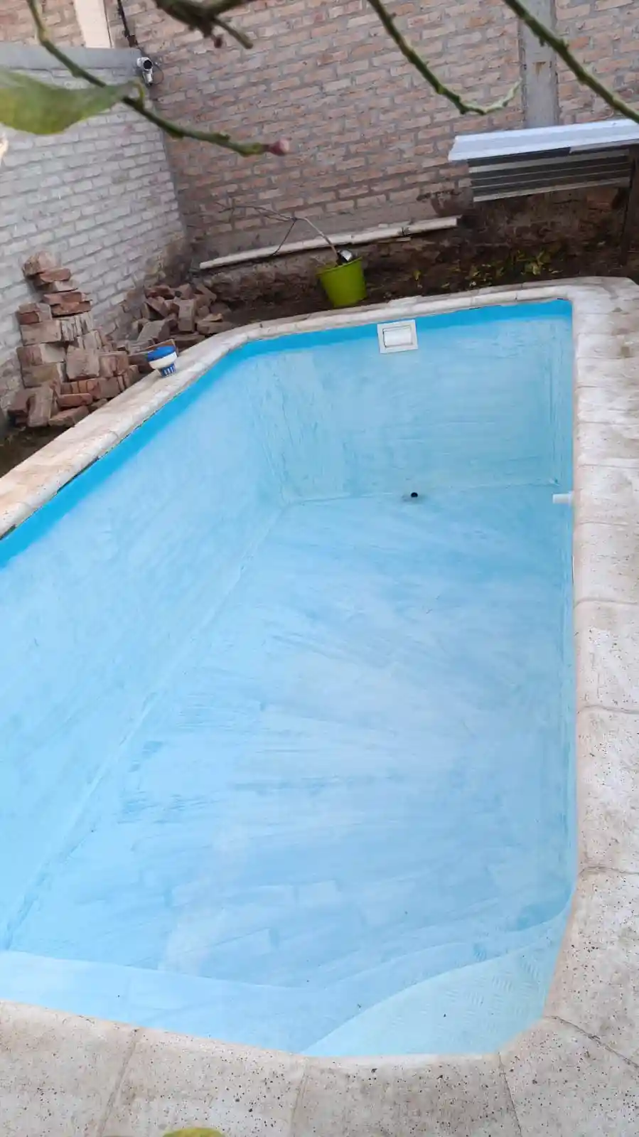 Limpieza con ácido en piletaLimpieza (después)